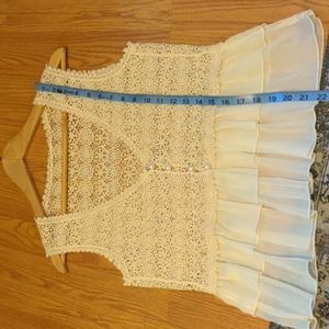 Medium Crochet Pearl Buttons with Delicate Ruffle trim V Neck